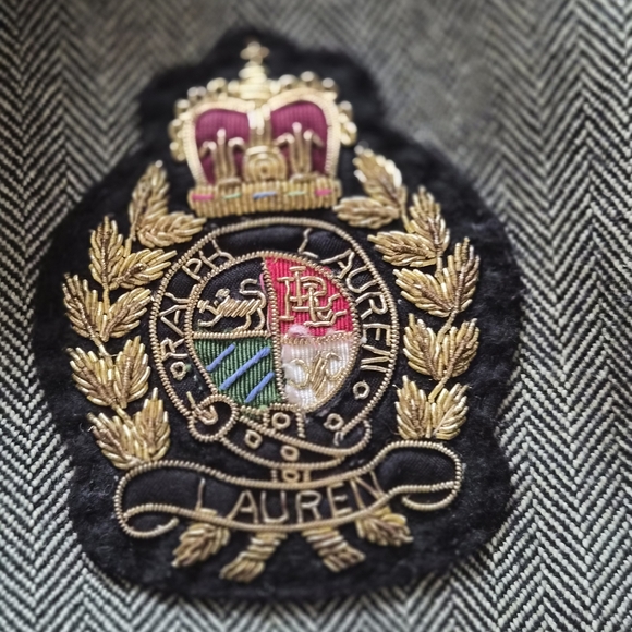 Ralph Lauren Gray Blazer with Embroidered Emblem - Picture 6 of 10